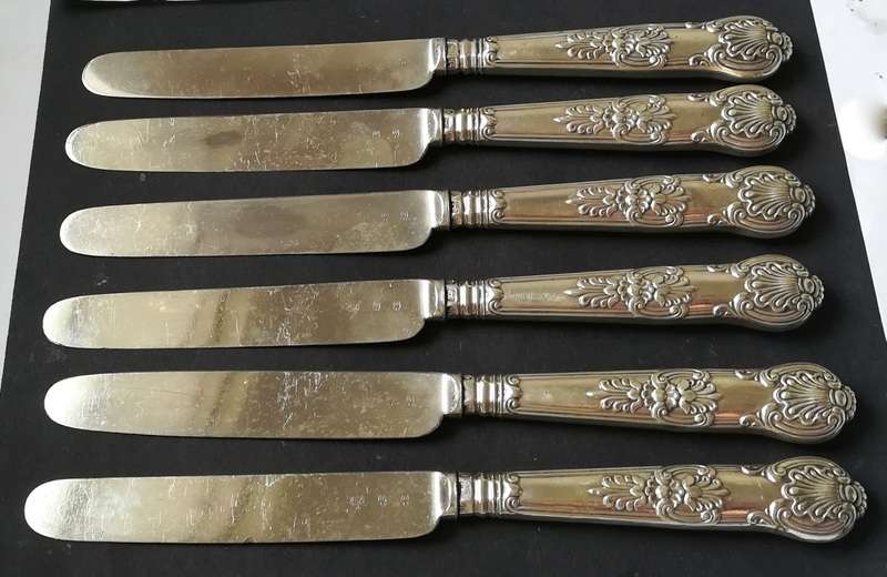 GEORGIAN SHEFFIELD 1825 SILVER HANDLES 12 PIECE KNIFE AND FORK SET 180X210MM