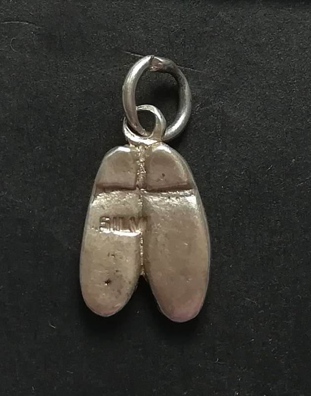 STERLING SILVER CHARM/PENDANT *PAIR SHOES* 10X15MM 2.3 GRAMS
