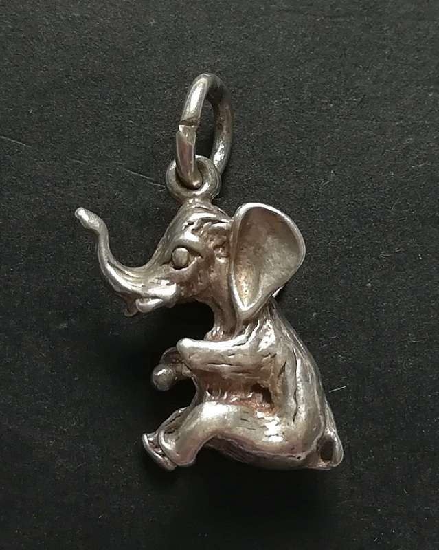 STERLING SILVER CHARM/PENDANT *DUMBO* 12X18MM 3.5 GRAMS