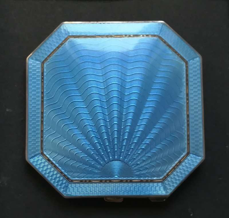 ART DECO STERLING SILVER + ENAMEL POWDER COMPACT BIRMINGHAM 1922 72X72MM 87 GRAMS