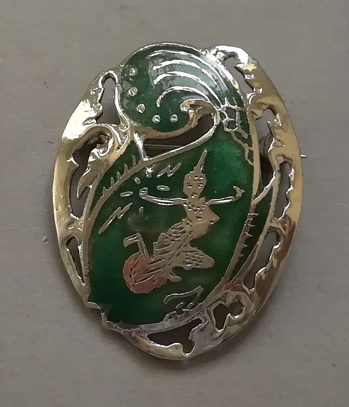 SIAM STERLING SILVER  BROOCH 30X40MM 5.8 GRAMS