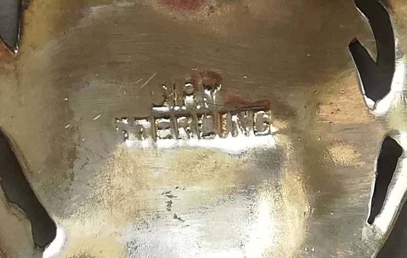SIAM STERLING SILVER  BROOCH 30X40MM 5.8 GRAMS