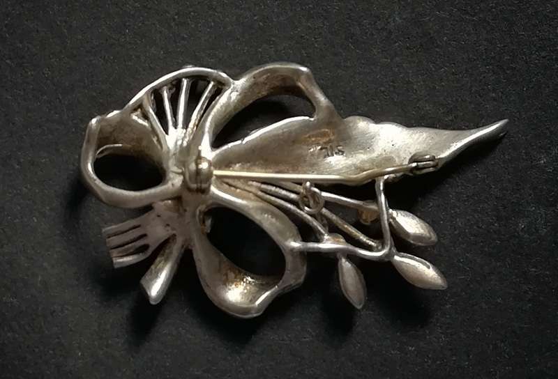 STERLING SILVER + MARCASITE  BROOCH  28X50MM 10 GRAMS