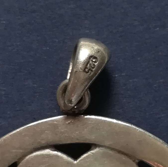 STERLING SILVER + SHELL HEAR IN IRLE PENDANT  30MM 4.1 GRAMS