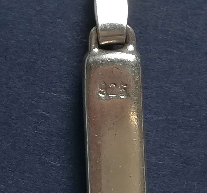 STERLING SILVER + BLACK GLASS PENDANT  6X35MM
