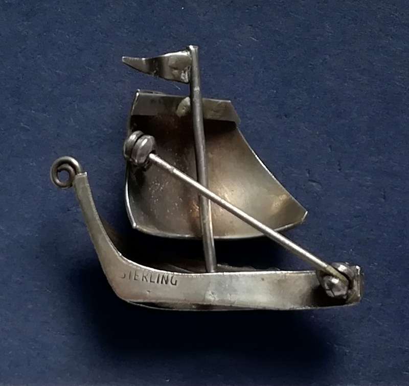 STERLING SILVER SAILING SHIP BROOCH 30X40MM