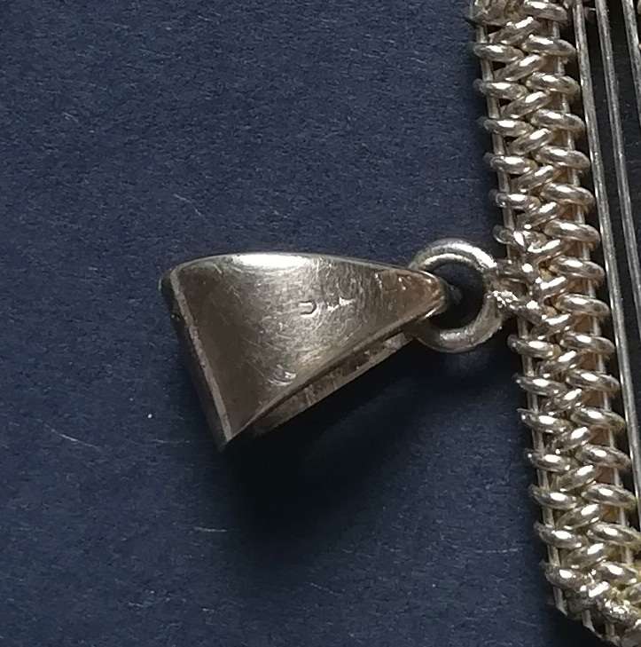 STERLING SILVER PENDANT  28X32MM 7.8 GRAMS