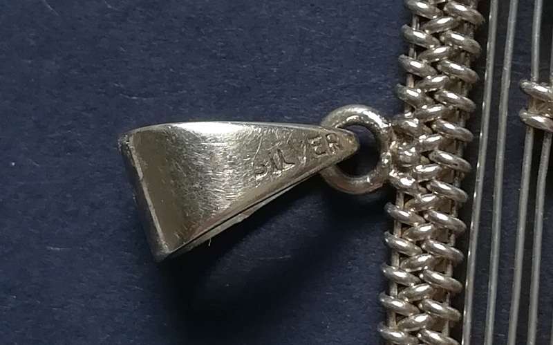 STERLING SILVER PENDANT  28X32MM 7.8 GRAMS
