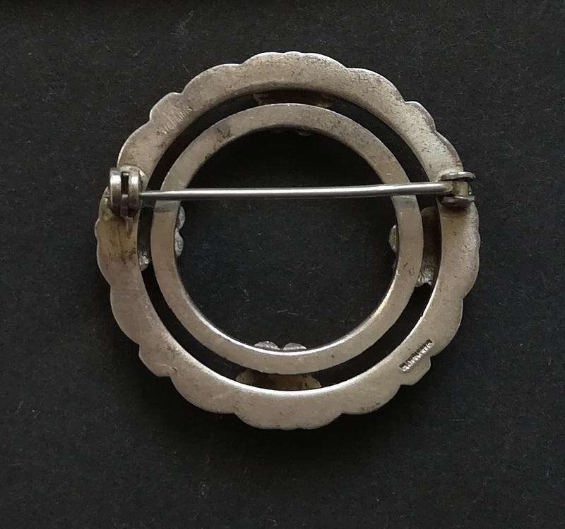 STERLING SILVER + MARCASITE BROOCH 35MM 8.7 GRAMS