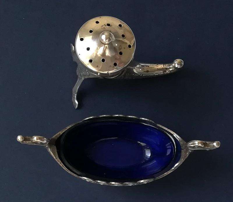NORWAY STERLING SILVER SALT AND PEPPER-HORN SHAKER/VIKING BOAT 33.8 GRAMS *WITHOUT LINER*