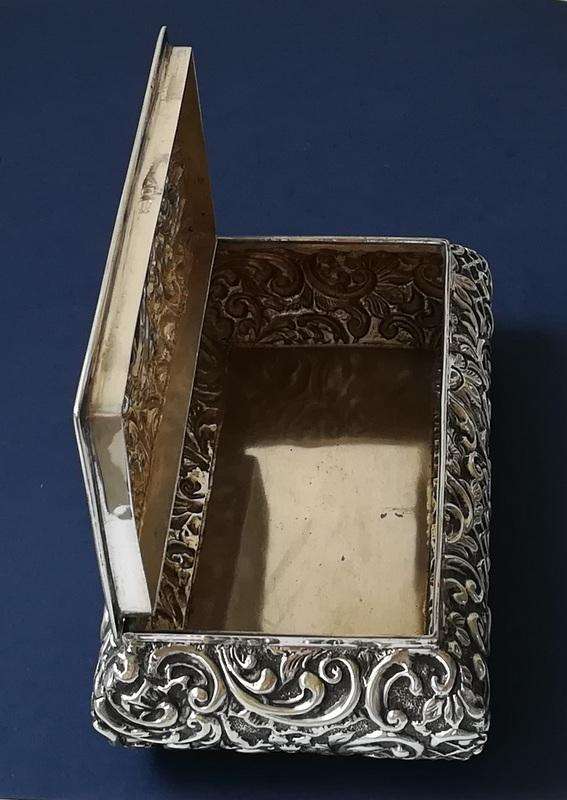 ORNATE STERLING SILVER BIRMINGHAM 1901 BOX 176.4 GRAMS 40X80X135MM