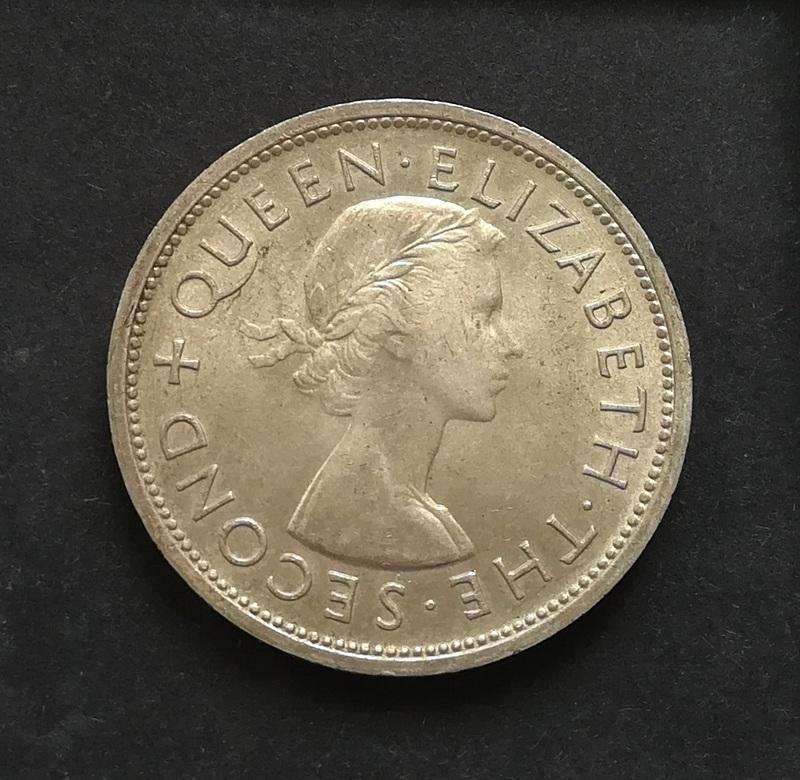 SOUTHERN RHODESIA 1953 SILVER CROWN **EXCELLENT**