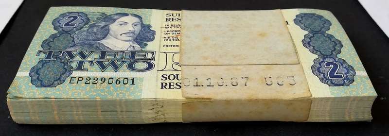GERHARD DE KOCK 2 RAND *3RD ISSUE* 100 NOTES SEQUENCE **BANK BAND** STACK
