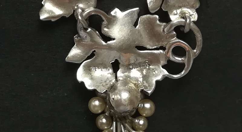 STERLING SILVER MARCASITE NECKLACE WITH SEED PEARL BUNCH OF GRAPES 410MMX4MMX5MM