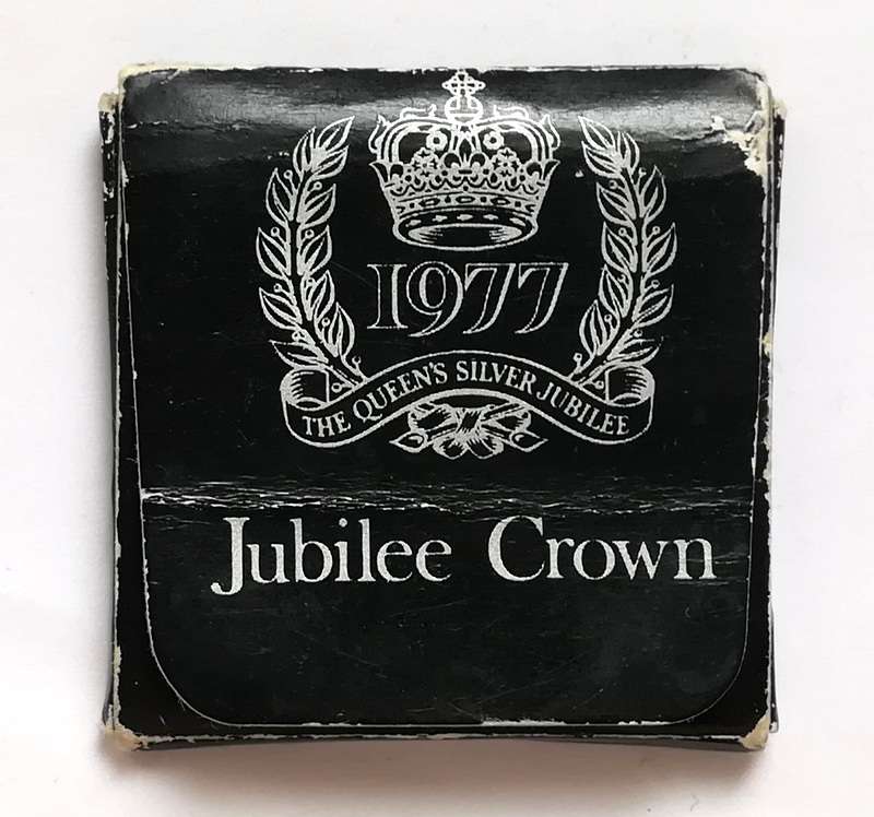 GREAT BRITAIN 1977 JUBILEE CROWN *J + B LTD*