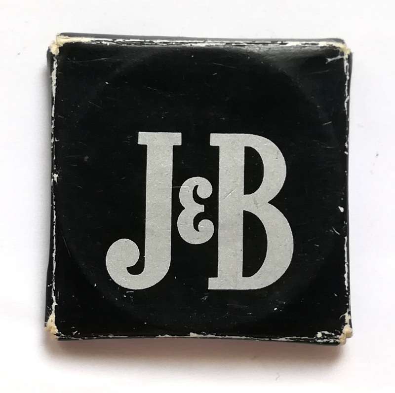 GREAT BRITAIN 1977 JUBILEE CROWN *J + B LTD*