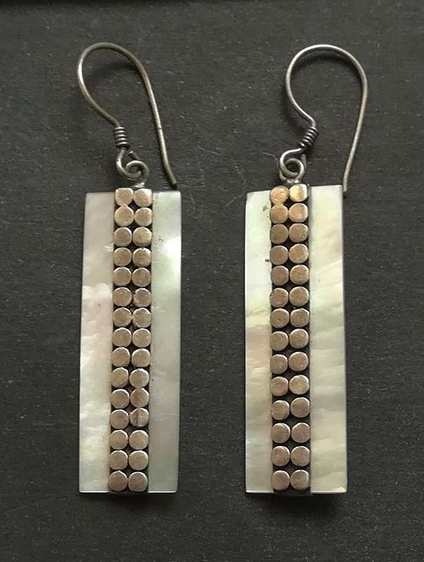 STERLING SILVER AND SHELL EARRINGS - SHELL 8 X 28MM