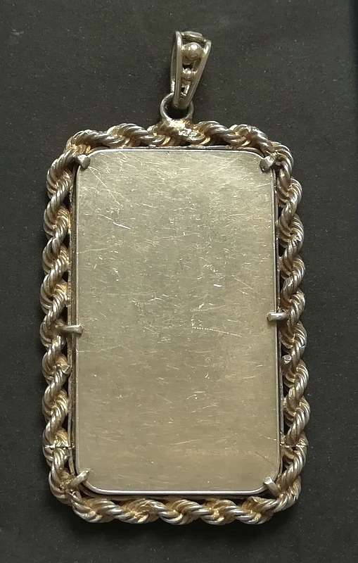 ONE OUNCE FINE SILVER PENDANT 42.3 GRAMS