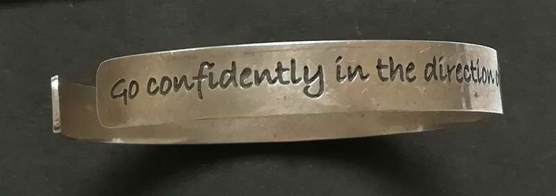STERLING   *FOLLOW DREAMS* LIVE LIFE YOU HAVE IMAGINED THOREAU BANGLE - BLUE TURTLE 180MM 13.7 GRAMS