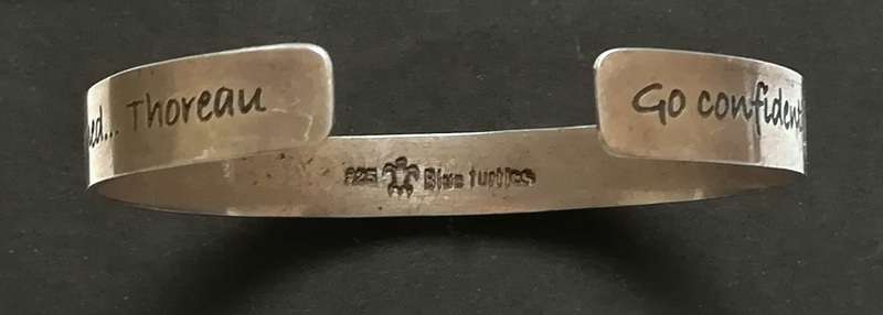 STERLING   *FOLLOW DREAMS* LIVE LIFE YOU HAVE IMAGINED THOREAU BANGLE - BLUE TURTLE 180MM 13.7 GRAMS
