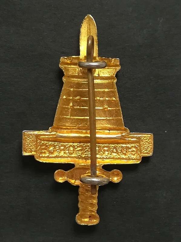 RHODESIAN GUARD FORCE GILT CAP BADGE