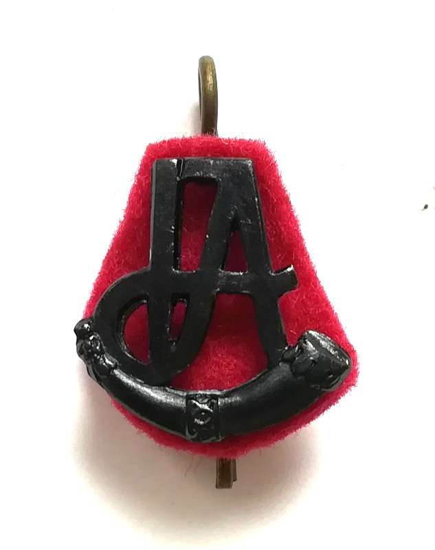 RHODESIA INTERNAL AFFAIRS INTAF SHOULDER BADGE BALCK METAL 20X15MM