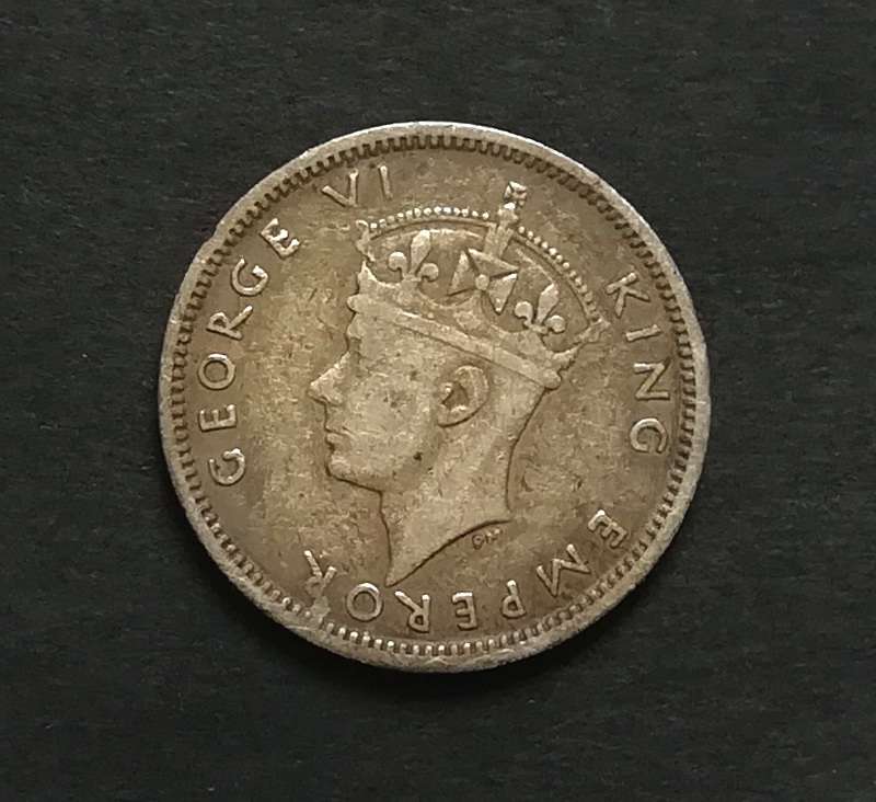 SOUTHERN RHODESIA 1940 SILVER SIXPENCE