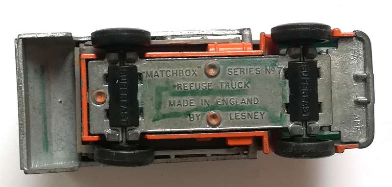MATCHBOX SERIES NO.7 REFUSE TRUCK