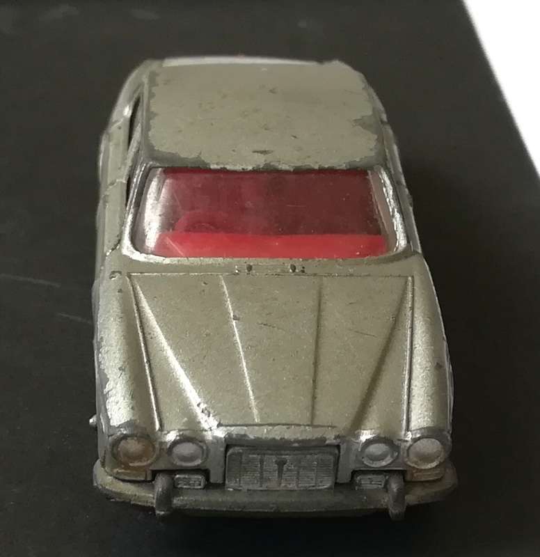 CORGI JUNIORS JAGUAR XJ6 WHIZZWHEELS
