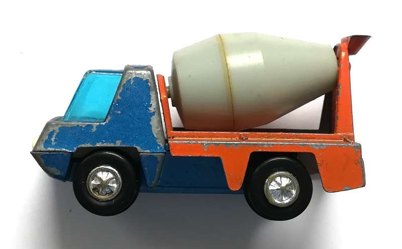 PLAYART CEMENT MIXER