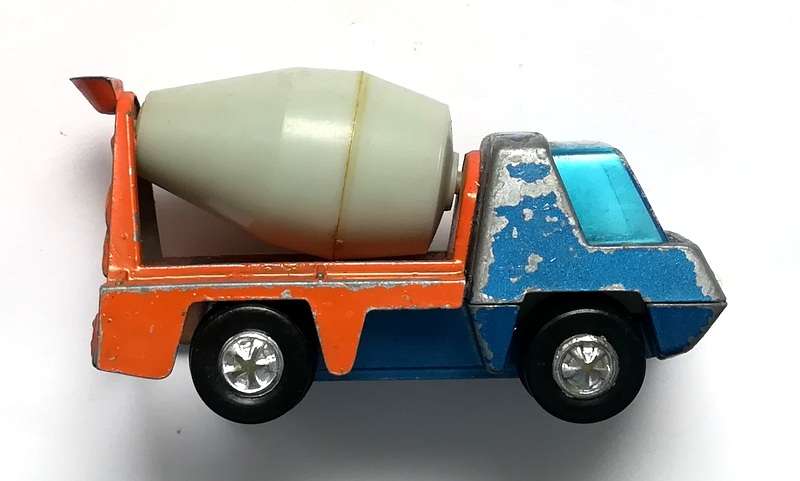 PLAYART CEMENT MIXER
