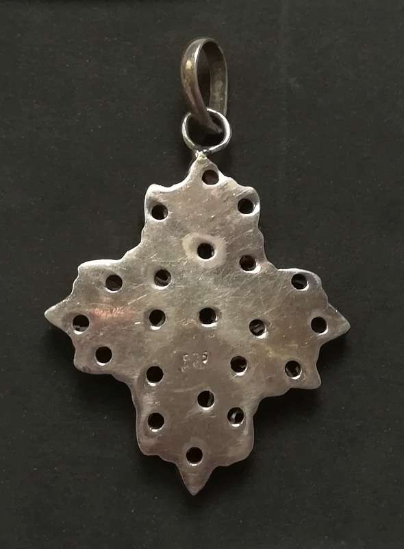 STERLING SILVER PENDANT WITH COLOURED STONES 36X36MM