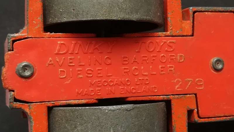 DINKY TOYS 279 - AVELING BARFORD DIESEL ROLLER