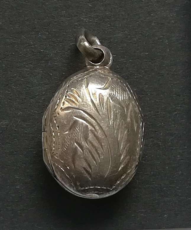 STERLING SILVER LOCKET 12X15MM 2,2 GRAMS