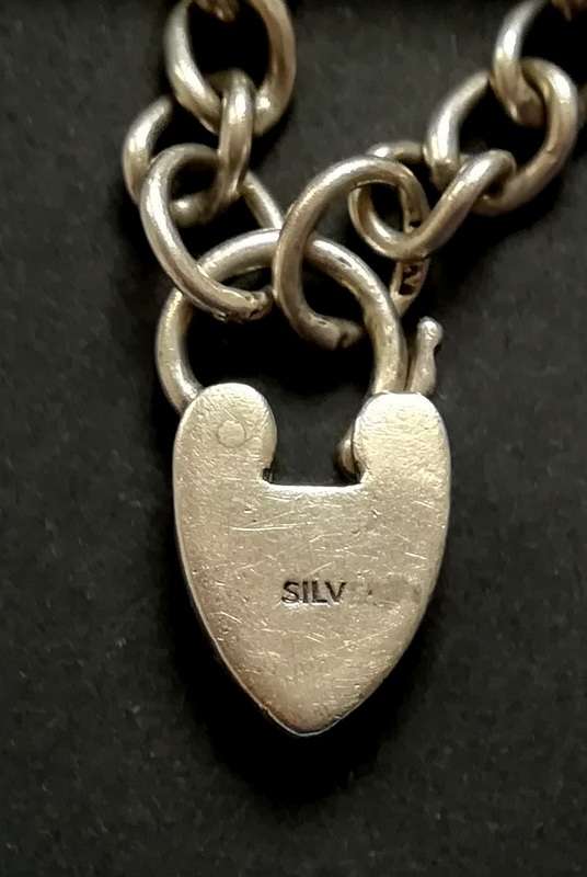 STERLING SILVER CHARM BRACELET HEART LOCK 180MM 16.3 GRAMS