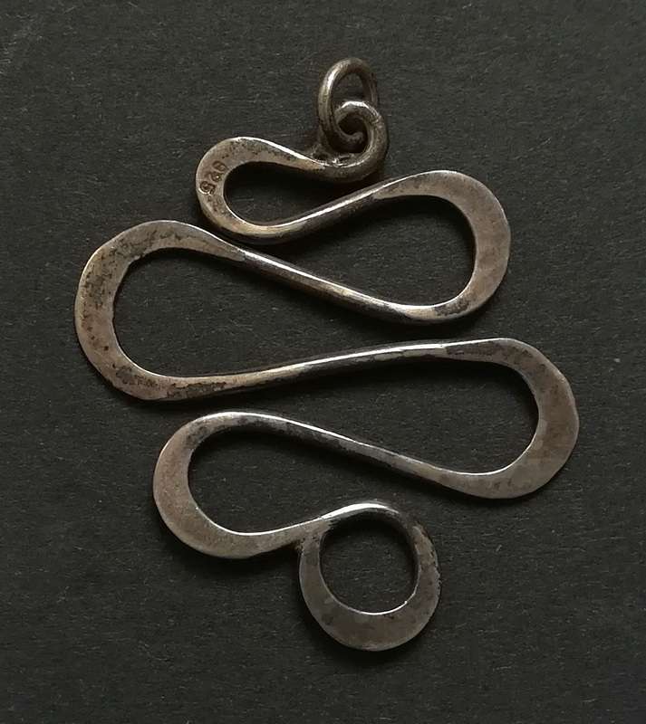 STERLING SILVER PENDANT 32X35MM 3.1 GRAMS