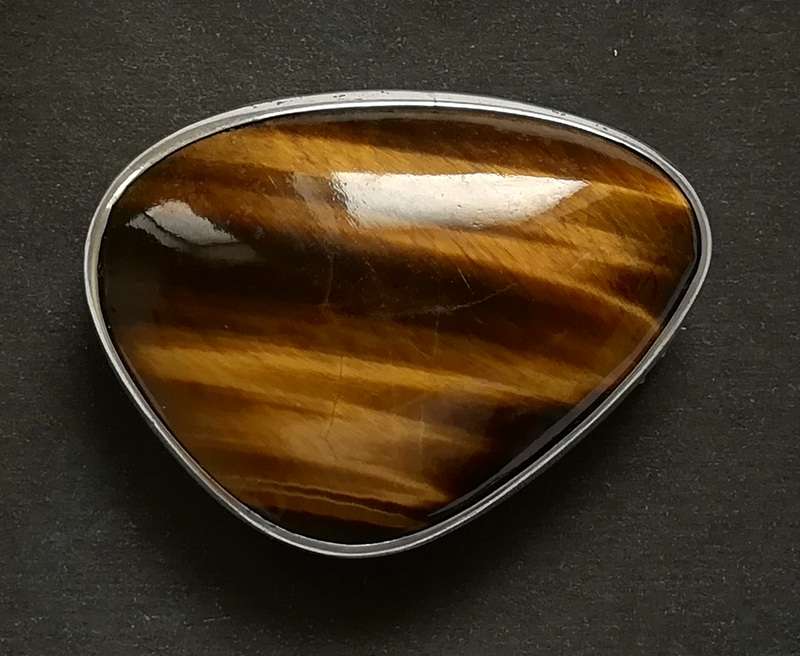 STERLING SILVER  AND TIGERS EYE BROOCH 30X45MM
