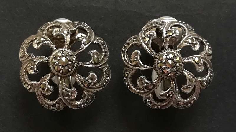 STERLING SILVER AND MARCASITE EARRINGS 6.1G 16MM