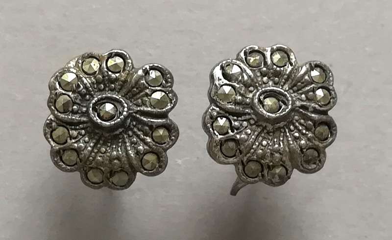 STERLING SILVER AND MARASITE EARRINGS 12MM 4 GRAMS