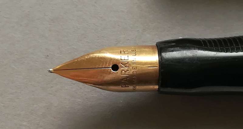 PARKER 65 FOUNTAIN PEN *GOLD PLATED CAP* **14K SOLID GOLD NIB** INSCRIBED
