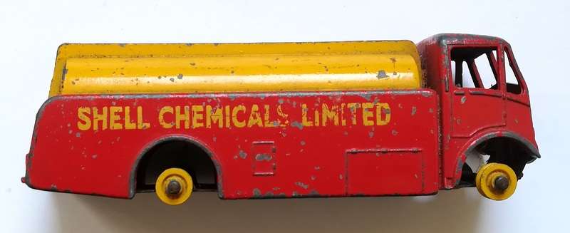 DINKY TOYS AEG MONARCH THOMPSON TANK *SHELL CHEMICALS LTD*
