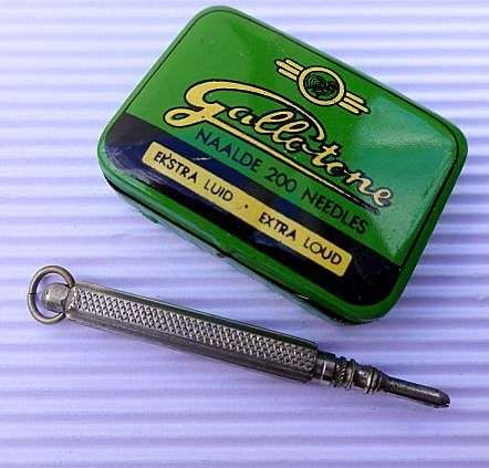 GALLOTONE NEEDLE TIN AND CHATELAINE PENCIL