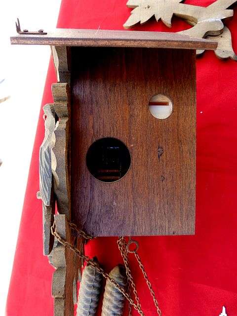 CUCKOO CLOCK. GORGEOUS HANDMADE VINTAGE FOREST CLOCK,MADE IN GERMANY
