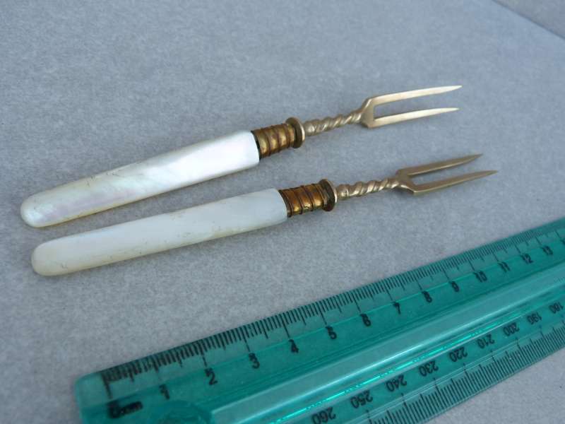 ANTIQUE CUTLERY