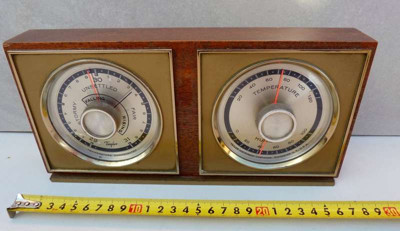 WEATHER STATION ,TAYLOR, NEW YORK: BAROMETER, TEMPERATURE AND HUMIDITY