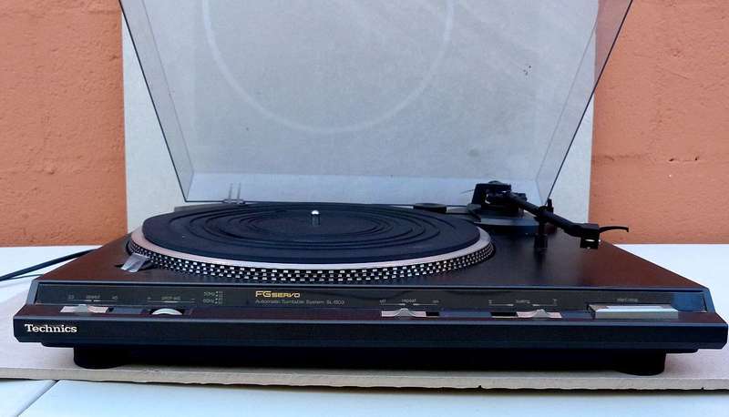 TECHNICS TURNTABLE "FG SERVO"