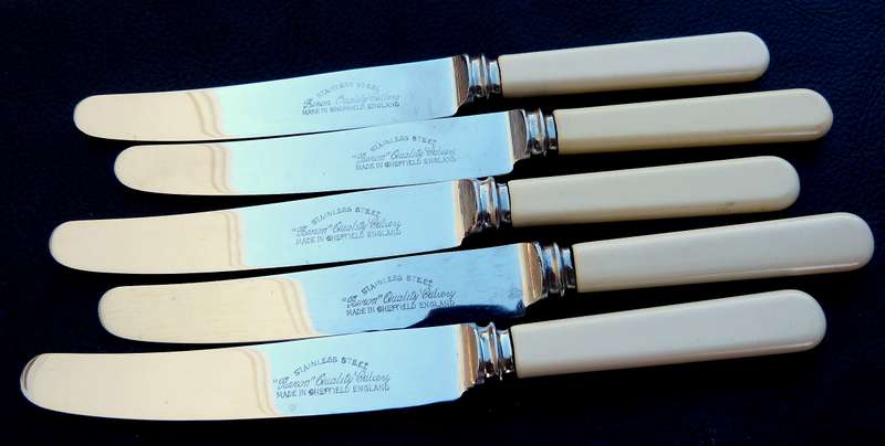 VINTAGE KNIFES IN EXCELLENT CONDITION, SHEFFIELD