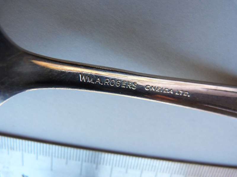 SERVING SPOON. ROGERS. ONEIDA