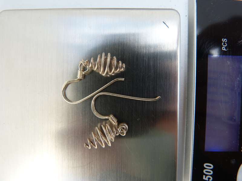 STERLING SILVER VINTAGE EARRINGS .UNUSED