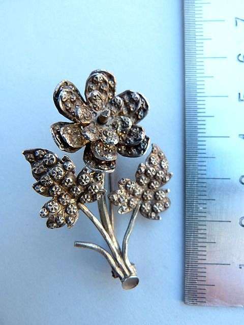 SILVER BROOCH, VINTAGE FLOWER DESIGN